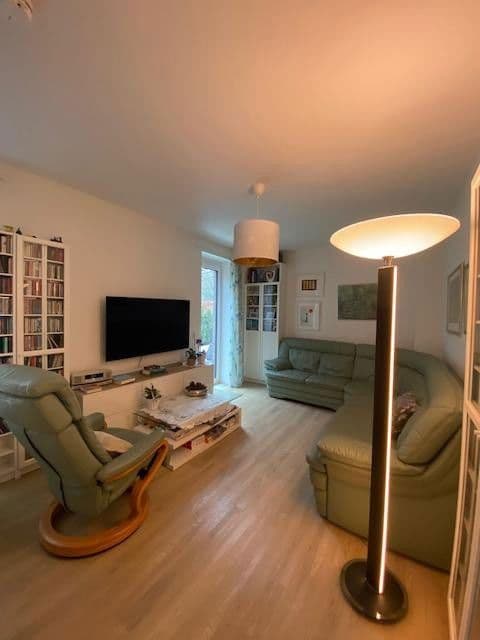 Pronájem bytu 4+1 109 m², Hamburg - Wellingsbüttel, Hamburg Pronájem bytu 4+1 109 m², Hamburg - Wellingsbüttel, Hamburg