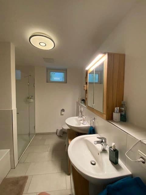 Pronájem bytu 4+1 109 m², Hamburg - Wellingsbüttel, Hamburg Pronájem bytu 4+1 109 m², Hamburg - Wellingsbüttel, Hamburg