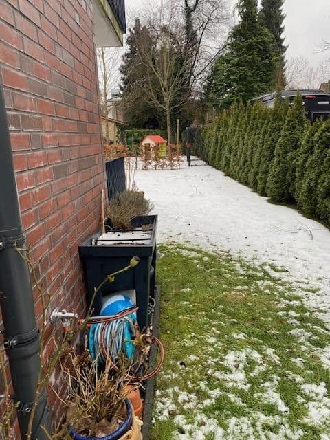 Pronájem bytu 4+1 109 m², Hamburg - Wellingsbüttel, Hamburg Pronájem bytu 4+1 109 m², Hamburg - Wellingsbüttel, Hamburg