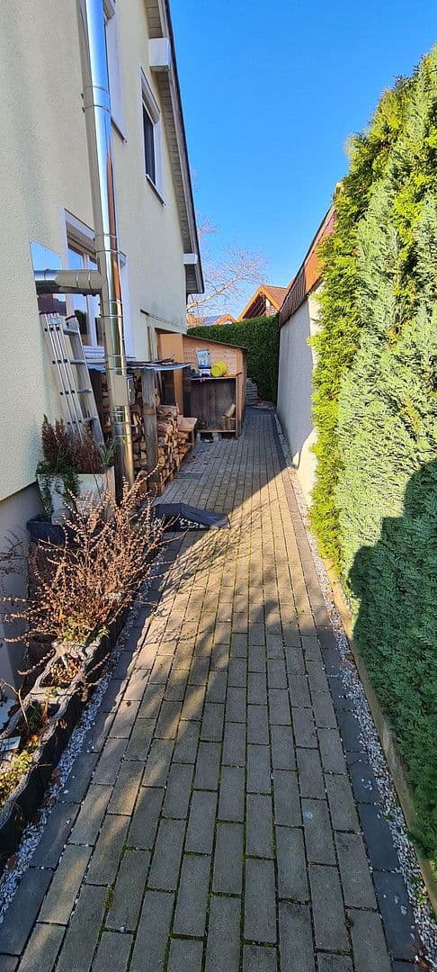 Prodej domu 135 m², pozemek 200 m², Bietigheim, Bádensko-Württembersko Prodej domu 135 m², pozemek 200 m², Bietigheim, Bádensko-Württembersko