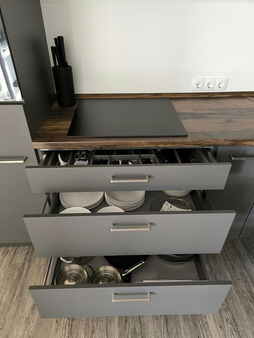 Pronájem bytu 1+1 44 m², Hubertusweg, Neuss, Severní Porýní-Vestfálsko Pronájem bytu 1+1 44 m², Hubertusweg, Neuss, Severní Porýní-Vestfálsko