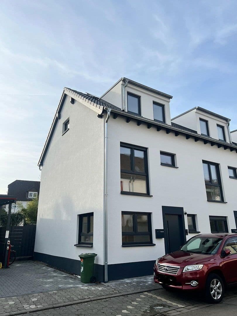 Prodej domu 110 m², pozemek 57 m², Neideckerstraße 4, Mainz, Porýní-Falc Prodej domu 110 m², pozemek 57 m², Neideckerstraße 4, Mainz, Porýní-Falc