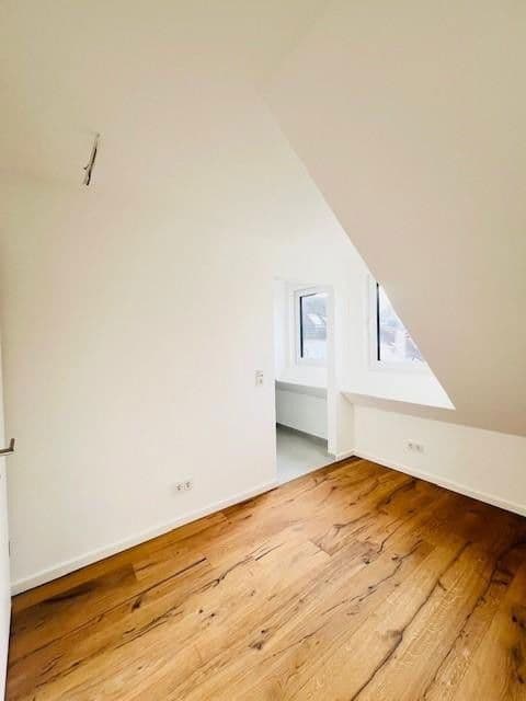 Prodej domu 110 m², pozemek 57 m², Neideckerstraße 4, Mainz, Porýní-Falc Prodej domu 110 m², pozemek 57 m², Neideckerstraße 4, Mainz, Porýní-Falc