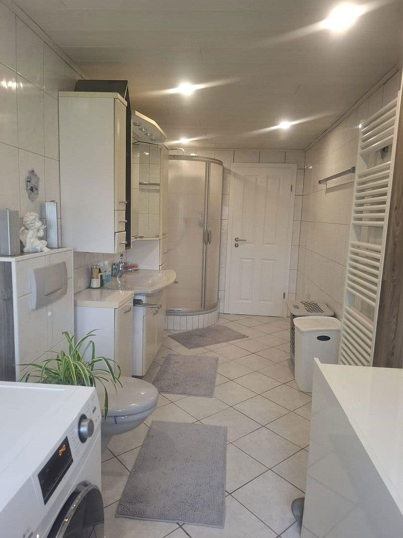 Prodej domu 150 m², pozemek 1.400 m², Hauptstrasse 14, Obererbach, Porýní-Falc Prodej domu 150 m², pozemek 1.400 m², Hauptstrasse 14, Obererbach, Porýní-Falc