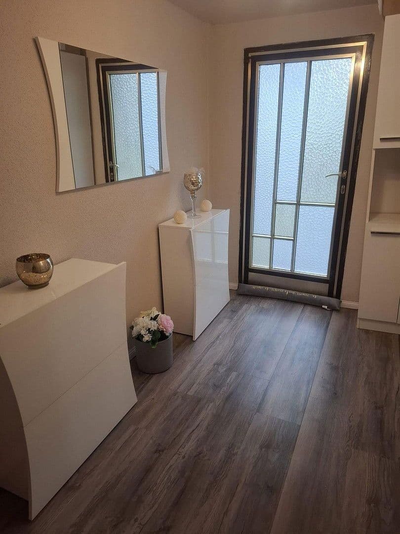 Prodej domu 150 m², pozemek 1.400 m², Hauptstrasse 14, Obererbach, Porýní-Falc Prodej domu 150 m², pozemek 1.400 m², Hauptstrasse 14, Obererbach, Porýní-Falc