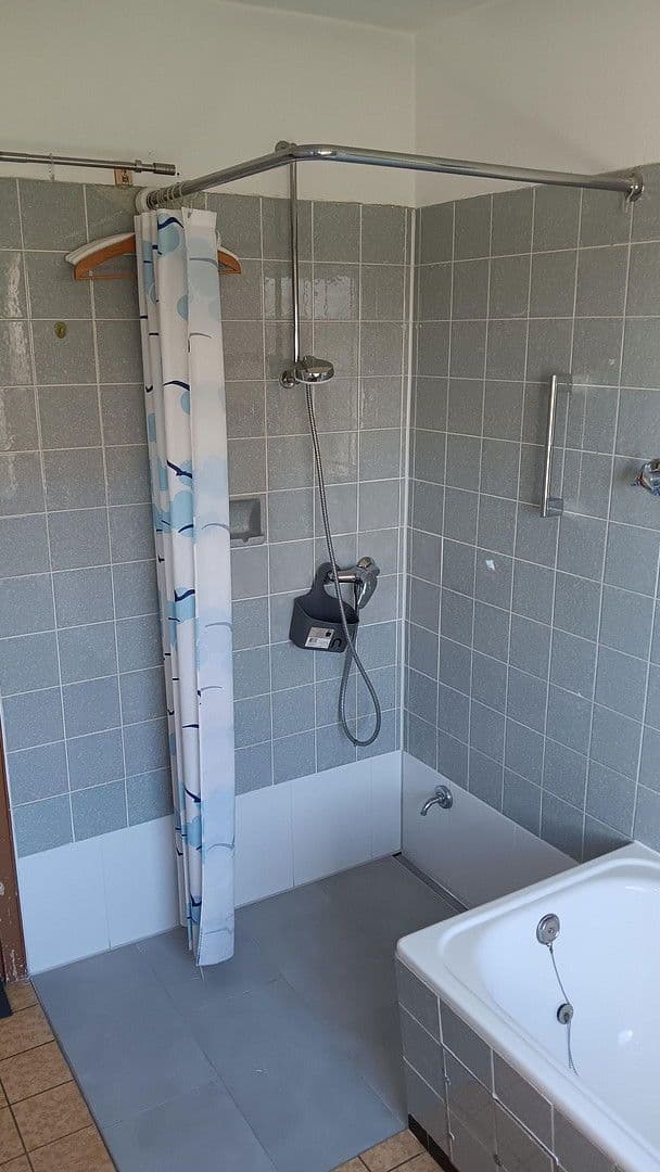 Prodej domu 212 m², pozemek 636 m², Göppingen, Bádensko-Württembersko Prodej domu 212 m², pozemek 636 m², Göppingen, Bádensko-Württembersko