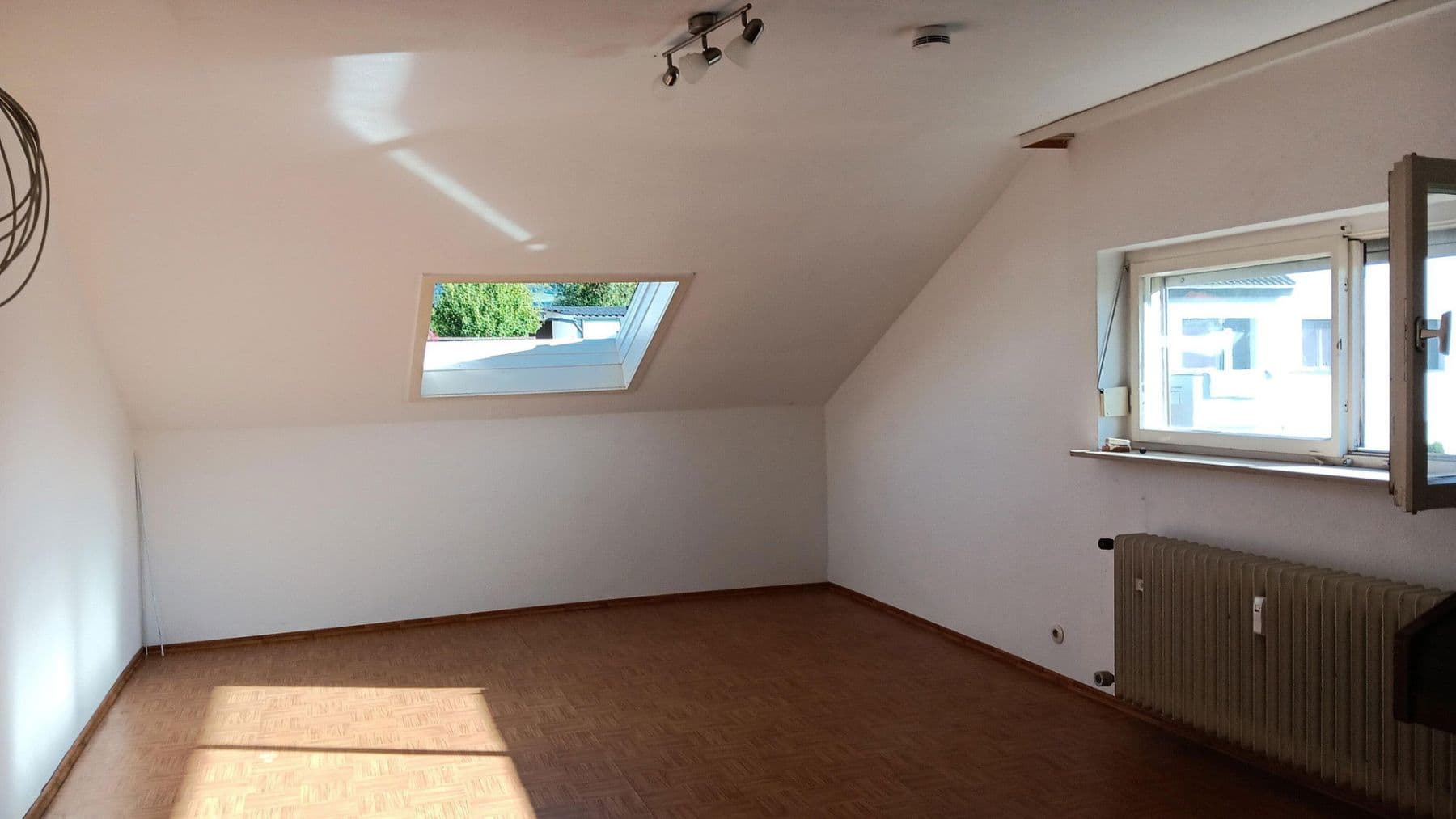 Prodej domu 212 m², pozemek 636 m², Göppingen, Bádensko-Württembersko Prodej domu 212 m², pozemek 636 m², Göppingen, Bádensko-Württembersko