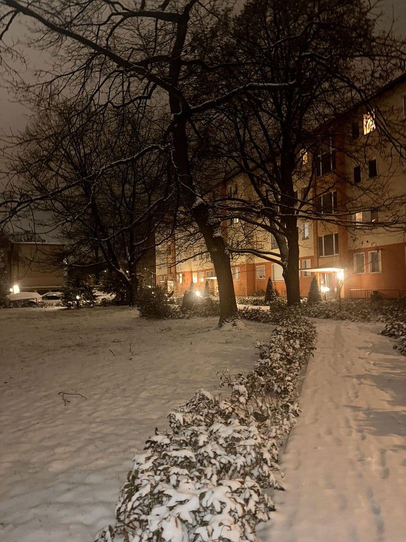 Prodej bytu 3+1 74 m², Stockumer Straße 11b, Berlin, Berlín Prodej bytu 3+1 74 m², Stockumer Straße 11b, Berlin, Berlín