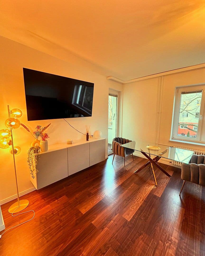 Prodej bytu 3+1 74 m², Stockumer Straße 11b, Berlin, Berlín Prodej bytu 3+1 74 m², Stockumer Straße 11b, Berlin, Berlín