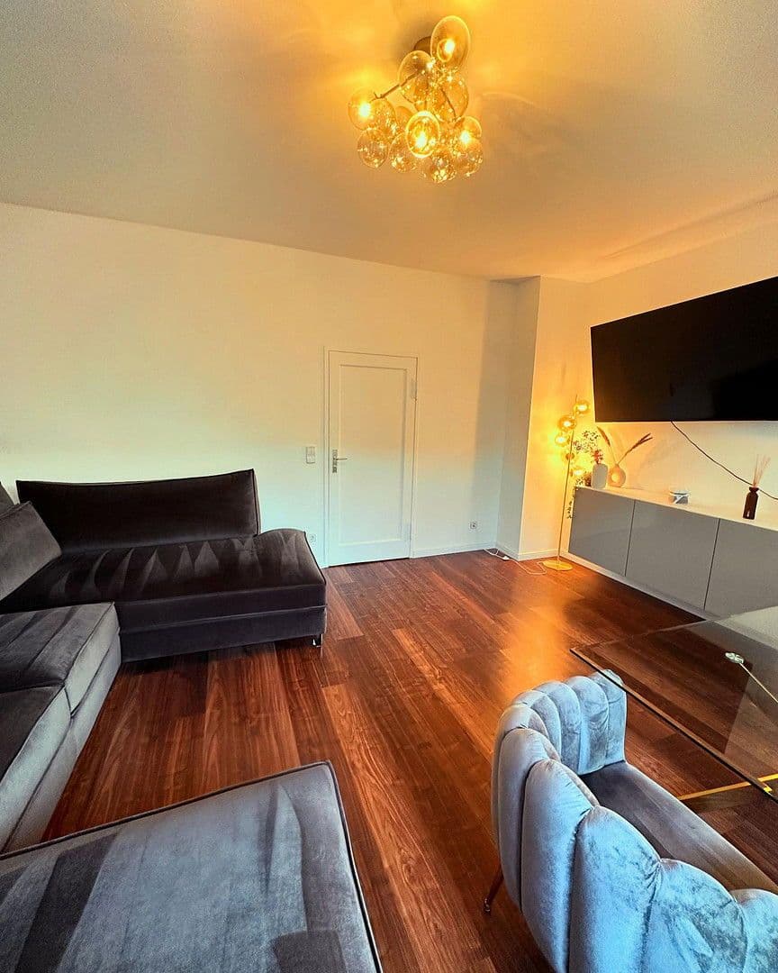 Prodej bytu 3+1 74 m², Stockumer Straße 11b, Berlin, Berlín Prodej bytu 3+1 74 m², Stockumer Straße 11b, Berlin, Berlín