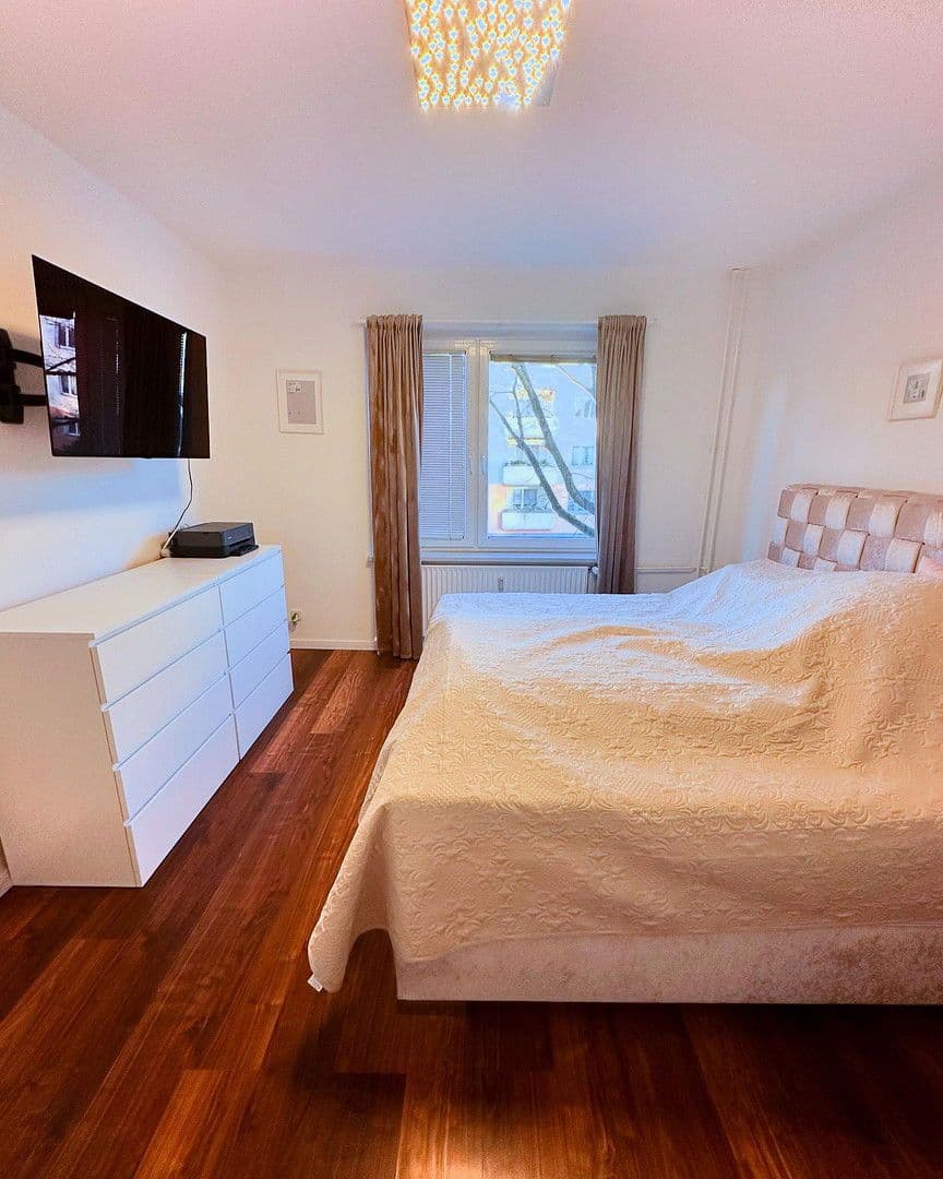 Prodej bytu 3+1 74 m², Stockumer Straße 11b, Berlin, Berlín Prodej bytu 3+1 74 m², Stockumer Straße 11b, Berlin, Berlín