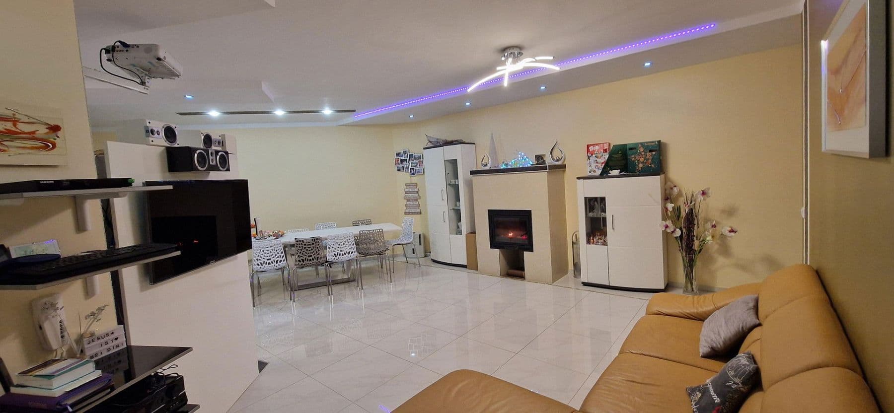 Prodej bytu 5+1 106 m², Hainstr. 22, Nürnberg, Bavorsko Prodej bytu 5+1 106 m², Hainstr. 22, Nürnberg, Bavorsko