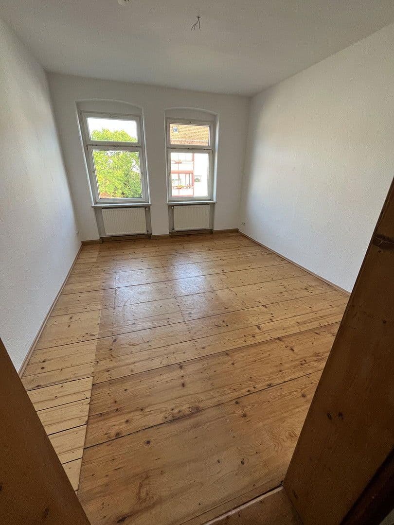 Pronájem bytu 4+1 97 m², Jägerstraße 70, Naumburg (Saale), Sasko-Anhaltsko Pronájem bytu 4+1 97 m², Jägerstraße 70, Naumburg (Saale), Sasko-Anhaltsko