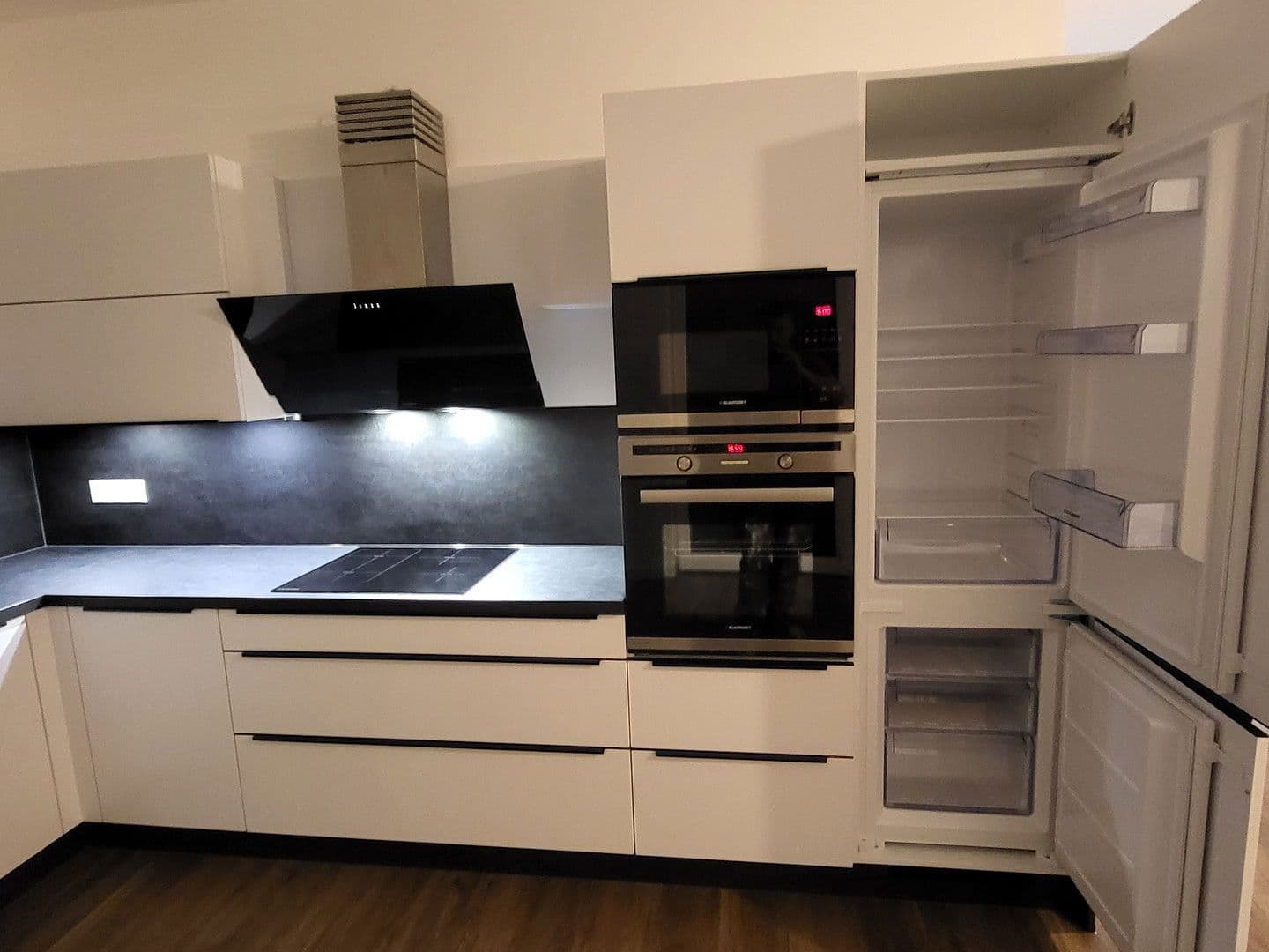 Pronájem bytu 4+1 140 m², Minden, Severní Porýní-Vestfálsko Pronájem bytu 4+1 140 m², Minden, Severní Porýní-Vestfálsko