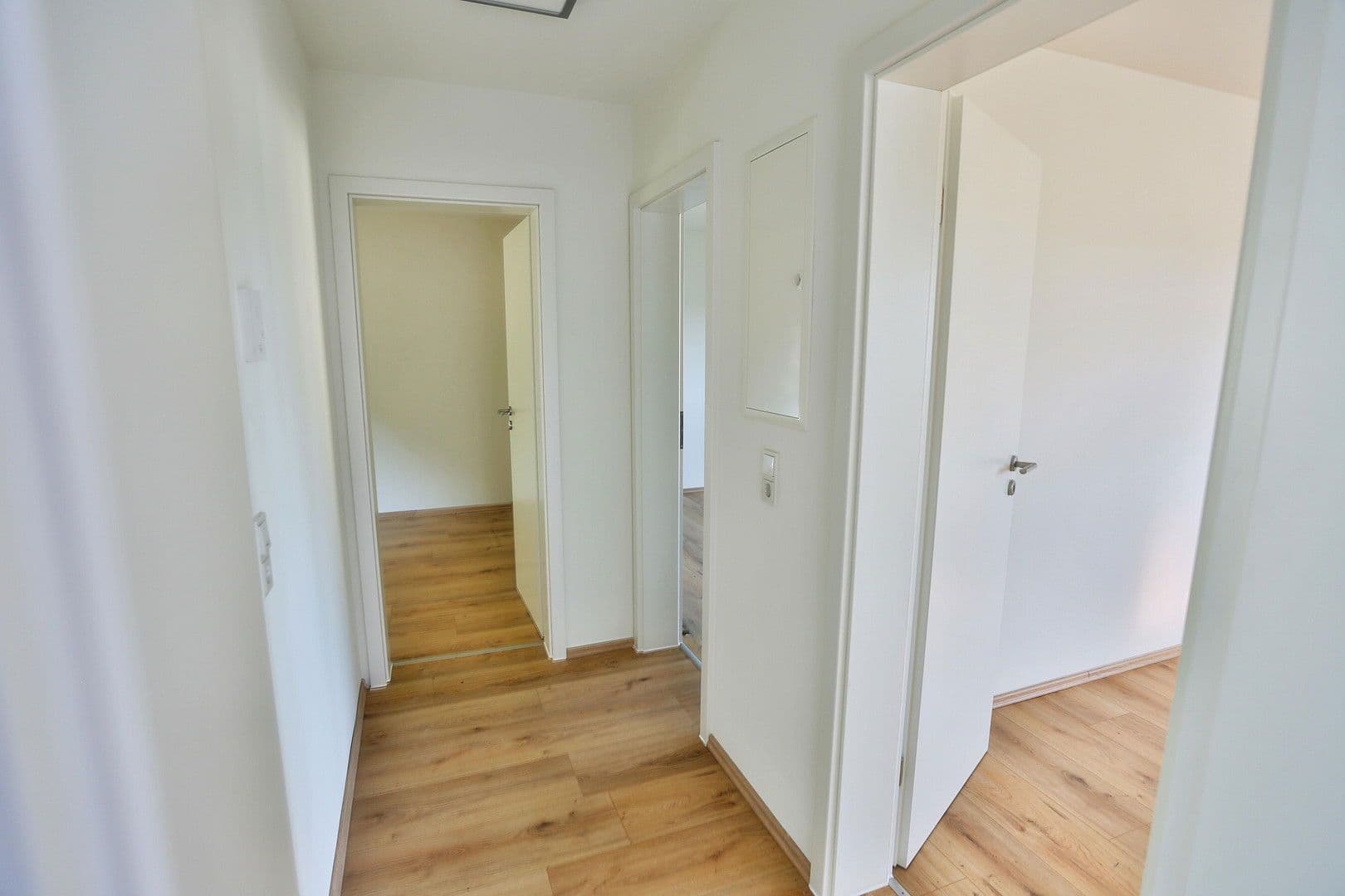 Pronájem bytu 2+1 50 m², Oberer Wingertweg, 75, Pforzheim, Bádensko-Württembersko Pronájem bytu 2+1 50 m², Oberer Wingertweg, 75, Pforzheim, Bádensko-Württembersko