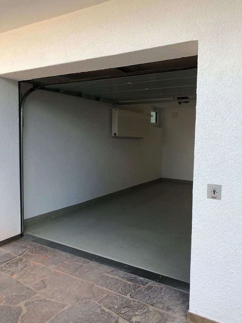 Pronájem domu 300 m², pozemek 1.899 m², Bürgstadt, Bavorsko Pronájem domu 300 m², pozemek 1.899 m², Bürgstadt, Bavorsko