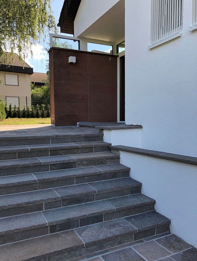 Pronájem domu 300 m², pozemek 1.899 m², Bürgstadt, Bavorsko Pronájem domu 300 m², pozemek 1.899 m², Bürgstadt, Bavorsko