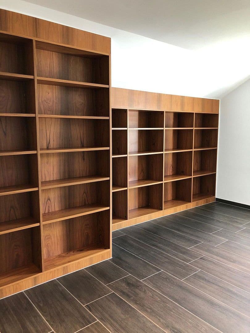 Pronájem domu 300 m², pozemek 1.899 m², Bürgstadt, Bavorsko Pronájem domu 300 m², pozemek 1.899 m², Bürgstadt, Bavorsko