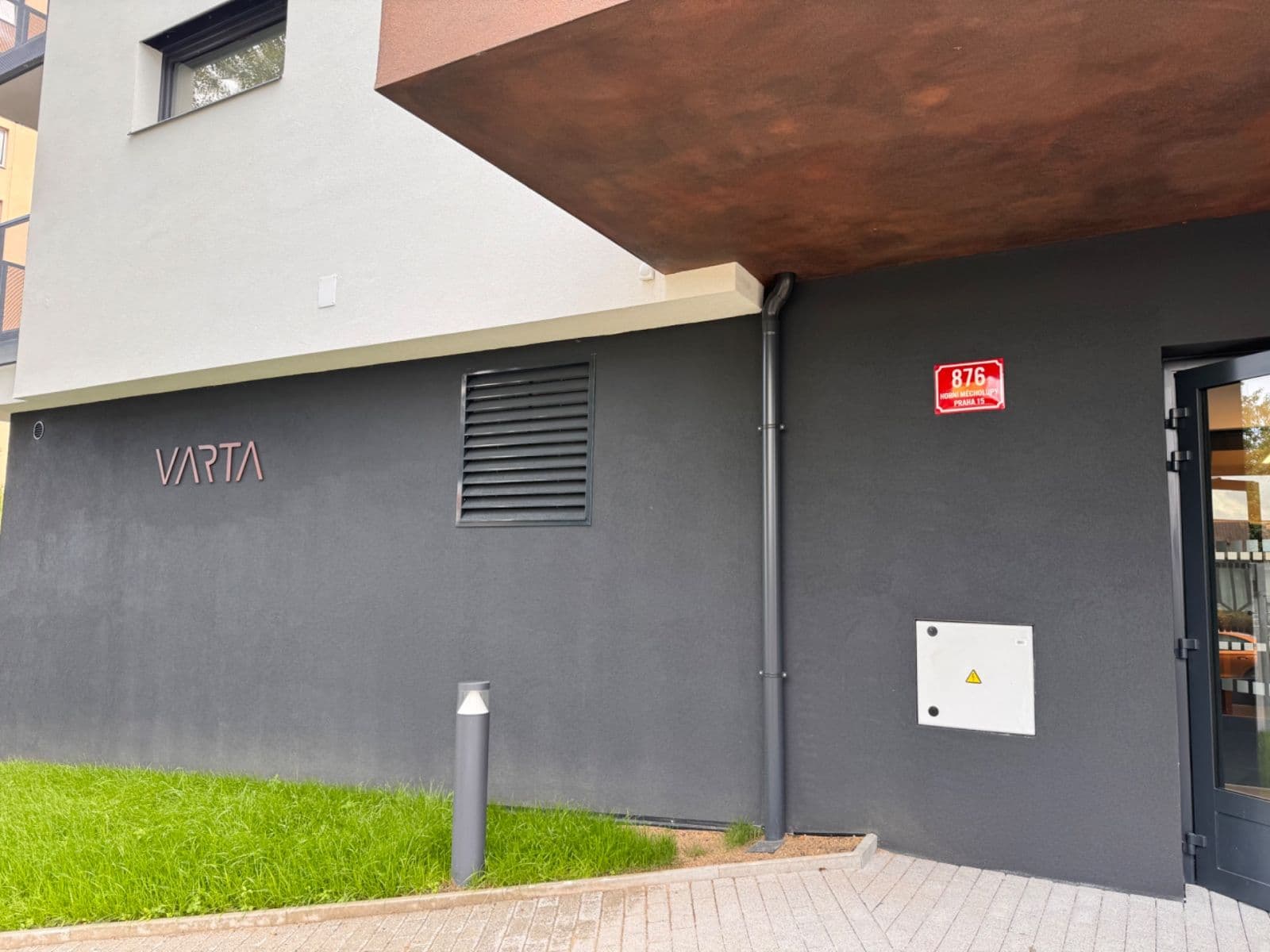 Prodej nebytového prostoru 15 m², Boloňská, Praha, Praha Prodej nebytového prostoru 15 m², Boloňská, Praha, Praha