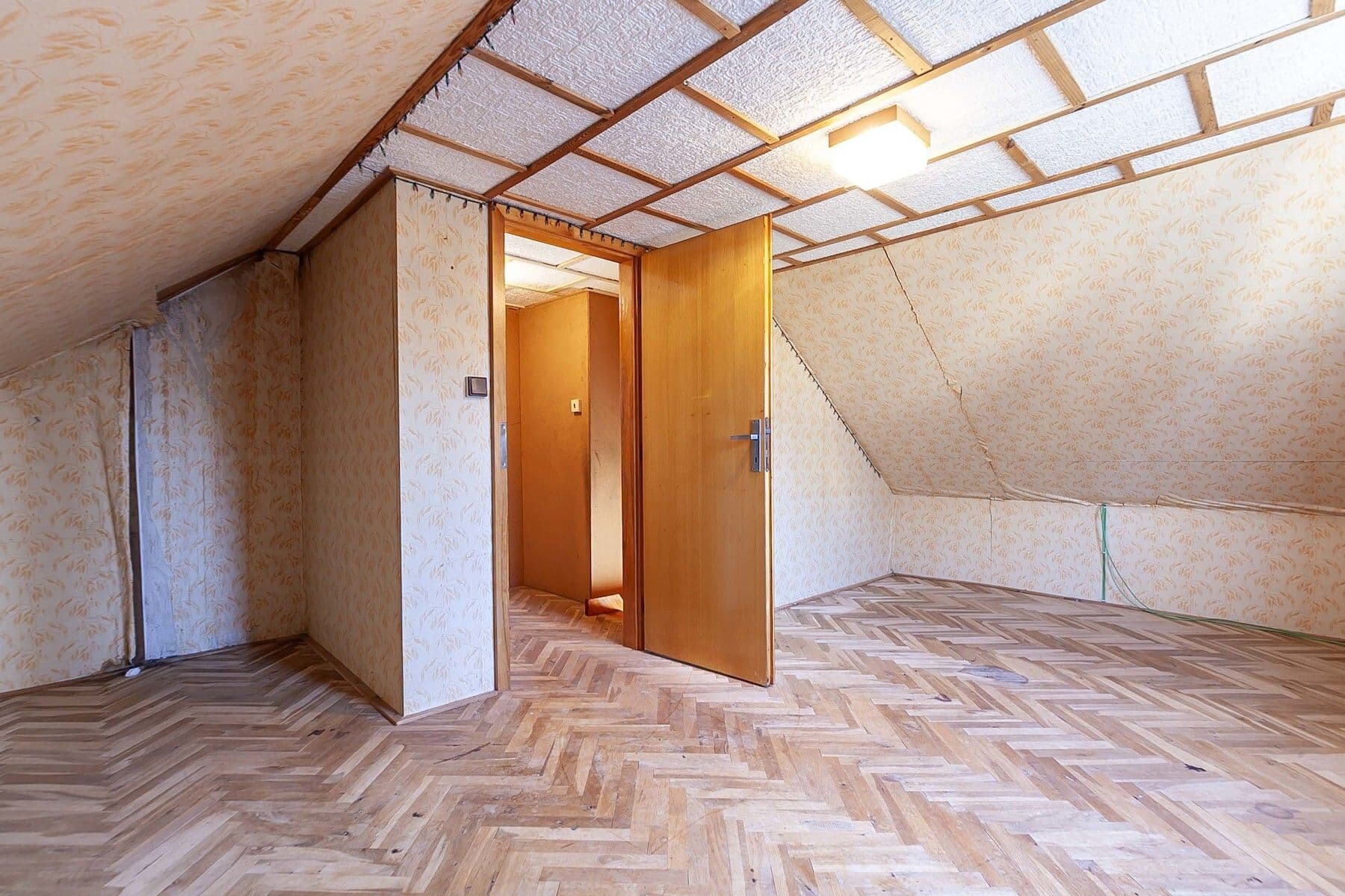 Prodej chaty, chalupy 100 m², pozemek 462 m², Stříbrná Skalice, Středočeský kraj Prodej chaty, chalupy 100 m², pozemek 462 m², Stříbrná Skalice, Středočeský kraj