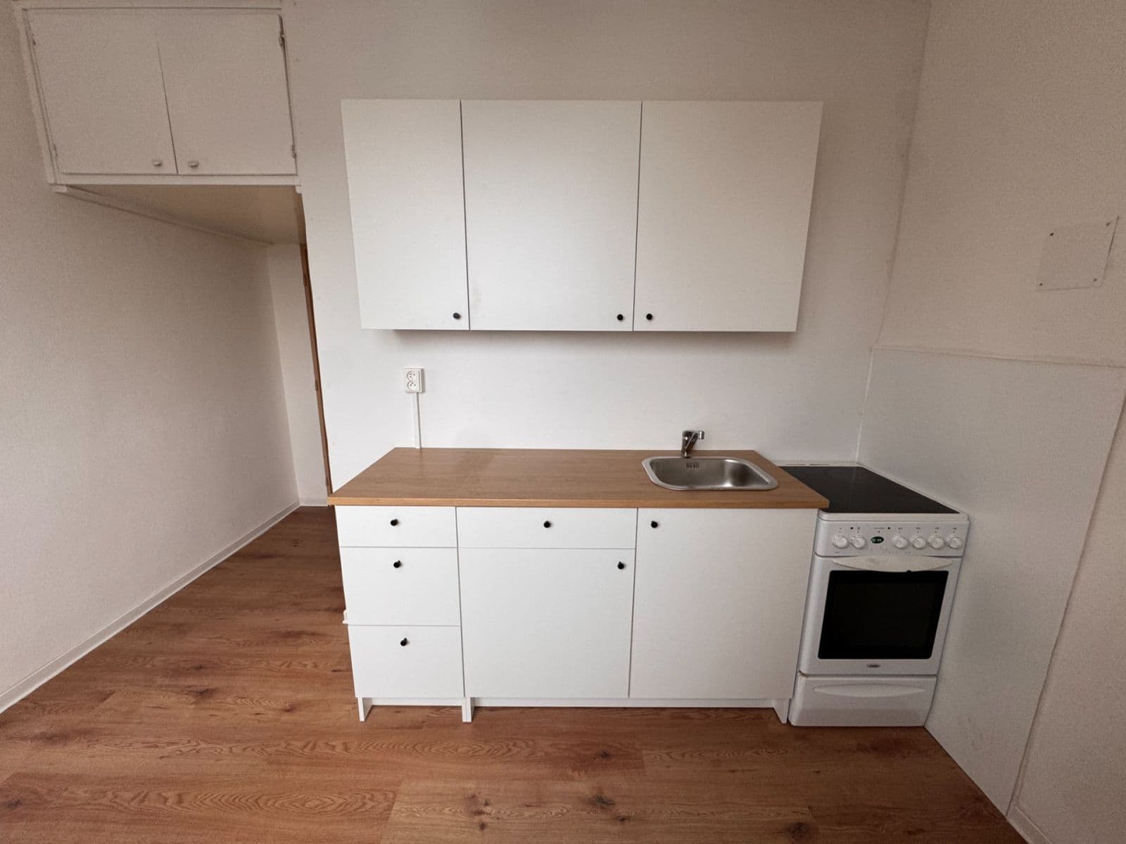 Pronájem bytu 2+1 49 m², Aloise Jiráska, Ledeč nad Sázavou, Kraj Vysočina Pronájem bytu 2+1 49 m², Aloise Jiráska, Ledeč nad Sázavou, Kraj Vysočina