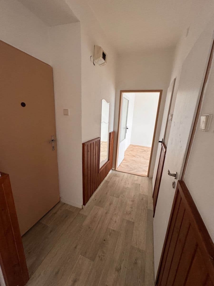 Pronájem bytu 2+1 49 m², Aloise Jiráska, Ledeč nad Sázavou, Kraj Vysočina Pronájem bytu 2+1 49 m², Aloise Jiráska, Ledeč nad Sázavou, Kraj Vysočina