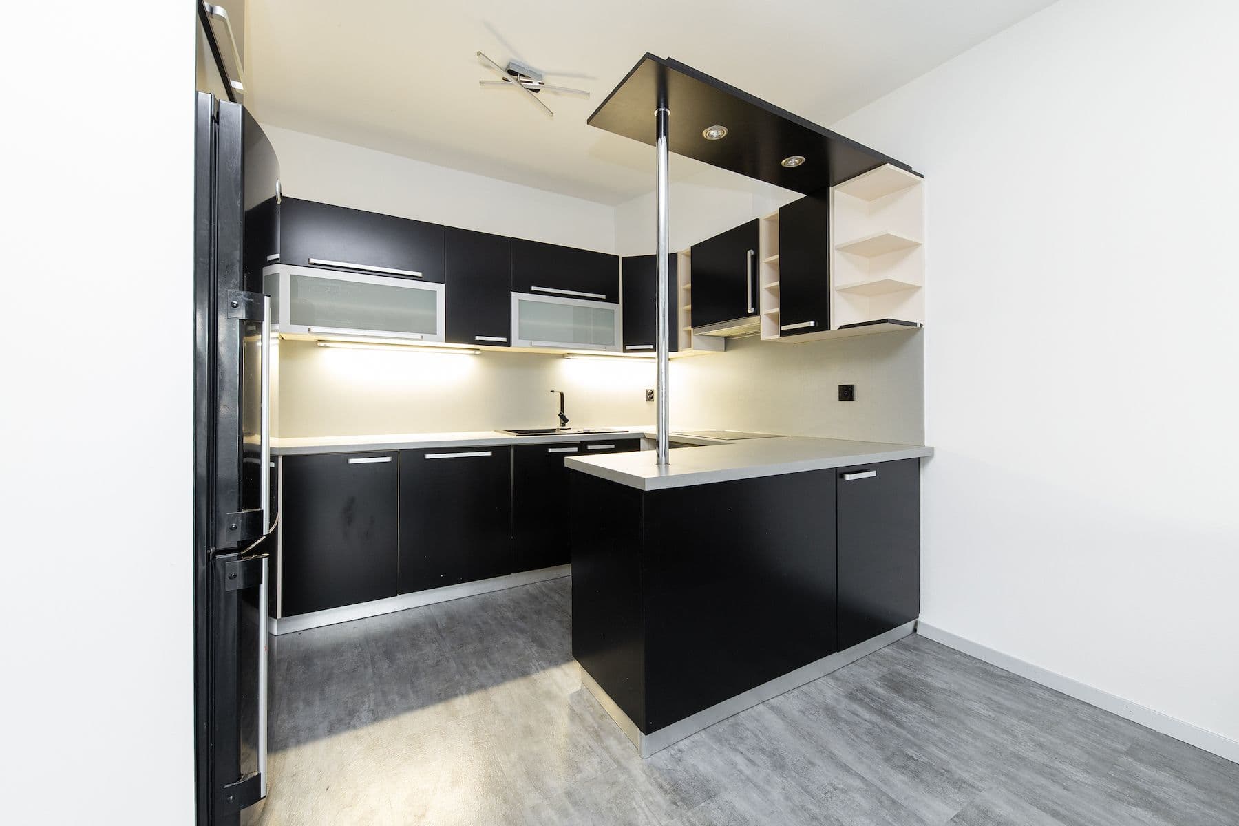 Prodej bytu 3+kk 88 m², gen. Píky, Olomouc, Olomoucký kraj Prodej bytu 3+kk 88 m², gen. Píky, Olomouc, Olomoucký kraj