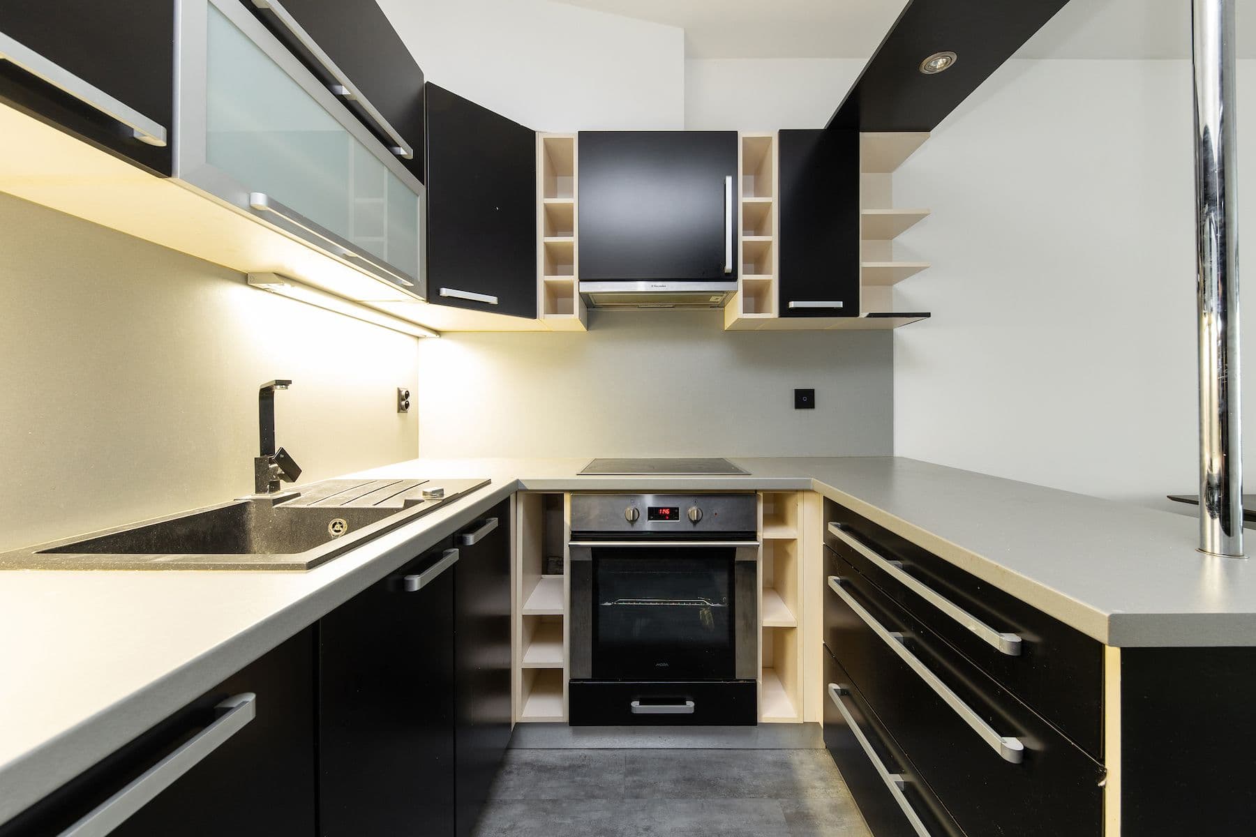 Prodej bytu 3+kk 88 m², gen. Píky, Olomouc, Olomoucký kraj Prodej bytu 3+kk 88 m², gen. Píky, Olomouc, Olomoucký kraj