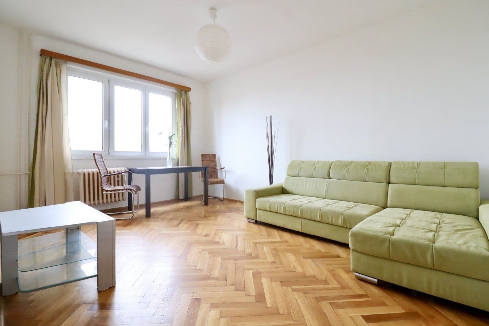 Pronájem bytu 2+1 54 m², Kamerunská, Praha, Praha Pronájem bytu 2+1 54 m², Kamerunská, Praha, Praha
