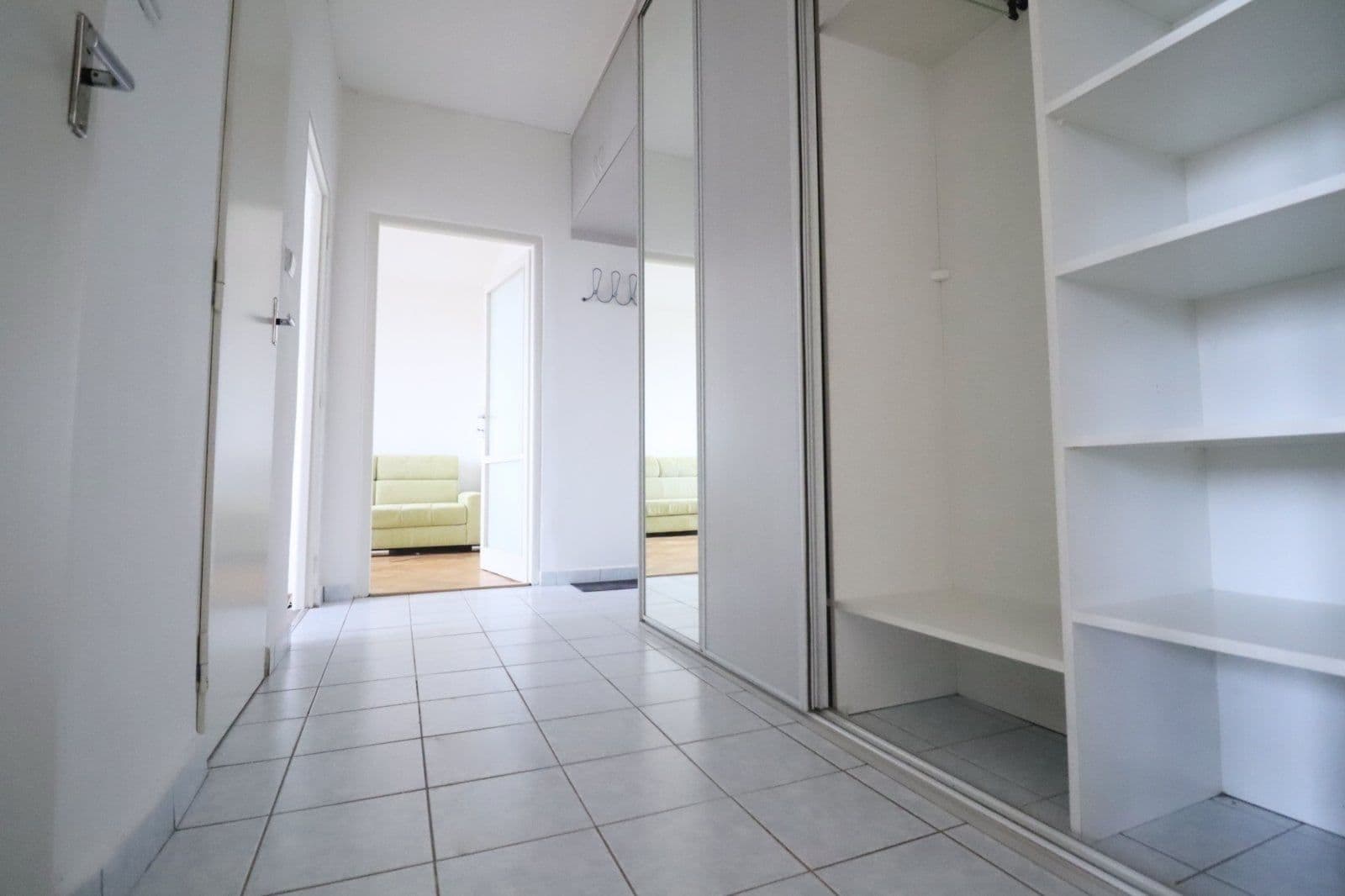 Pronájem bytu 2+1 54 m², Kamerunská, Praha, Praha Pronájem bytu 2+1 54 m², Kamerunská, Praha, Praha