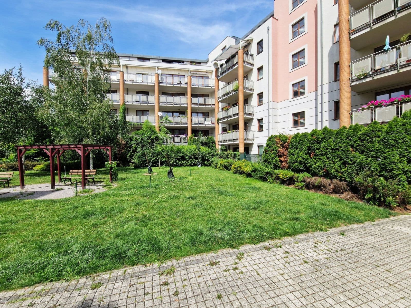 Pronájem bytu 3+kk 80 m², Paťanka, Praha, Praha Pronájem bytu 3+kk 80 m², Paťanka, Praha, Praha