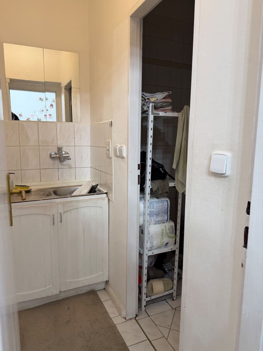 Pronájem nebytového prostoru 26 m², Záhřebská, Praha, Praha Pronájem nebytového prostoru 26 m², Záhřebská, Praha, Praha