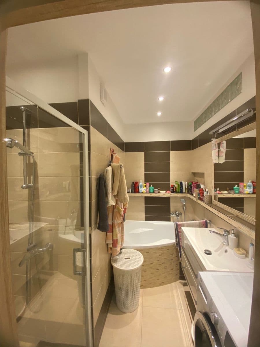 Prodej bytu 3+1 70 m², Klaricova, České Budějovice, Jihočeský kraj Prodej bytu 3+1 70 m², Klaricova, České Budějovice, Jihočeský kraj