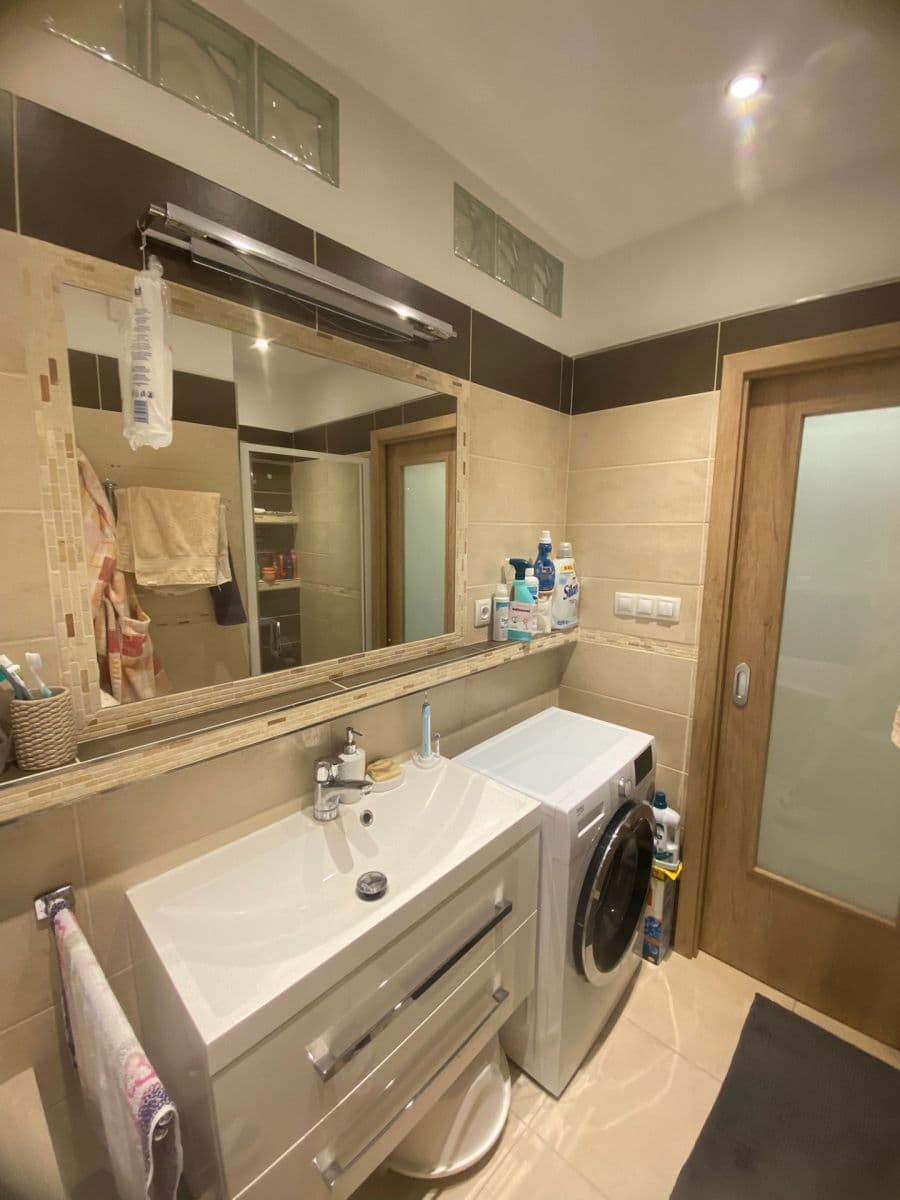 Prodej bytu 3+1 70 m², Klaricova, České Budějovice, Jihočeský kraj Prodej bytu 3+1 70 m², Klaricova, České Budějovice, Jihočeský kraj