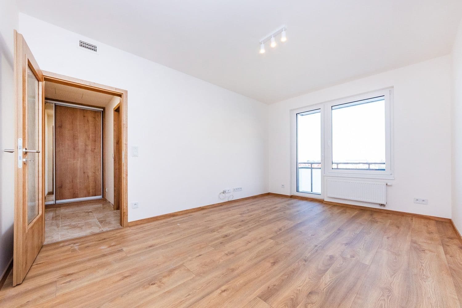 Pronájem bytu 2+kk 45 m², Strančická, Praha, Praha Pronájem bytu 2+kk 45 m², Strančická, Praha, Praha