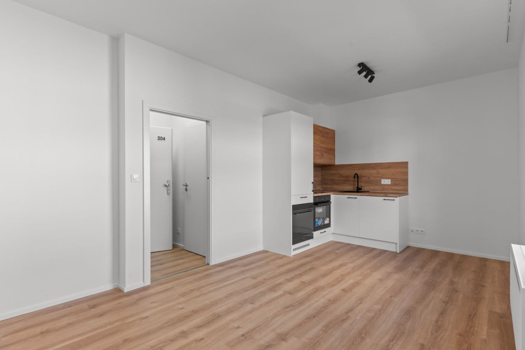 Pronájem bytu 1+kk 21 m², Jenečská, Praha, Praha Pronájem bytu 1+kk 21 m², Jenečská, Praha, Praha
