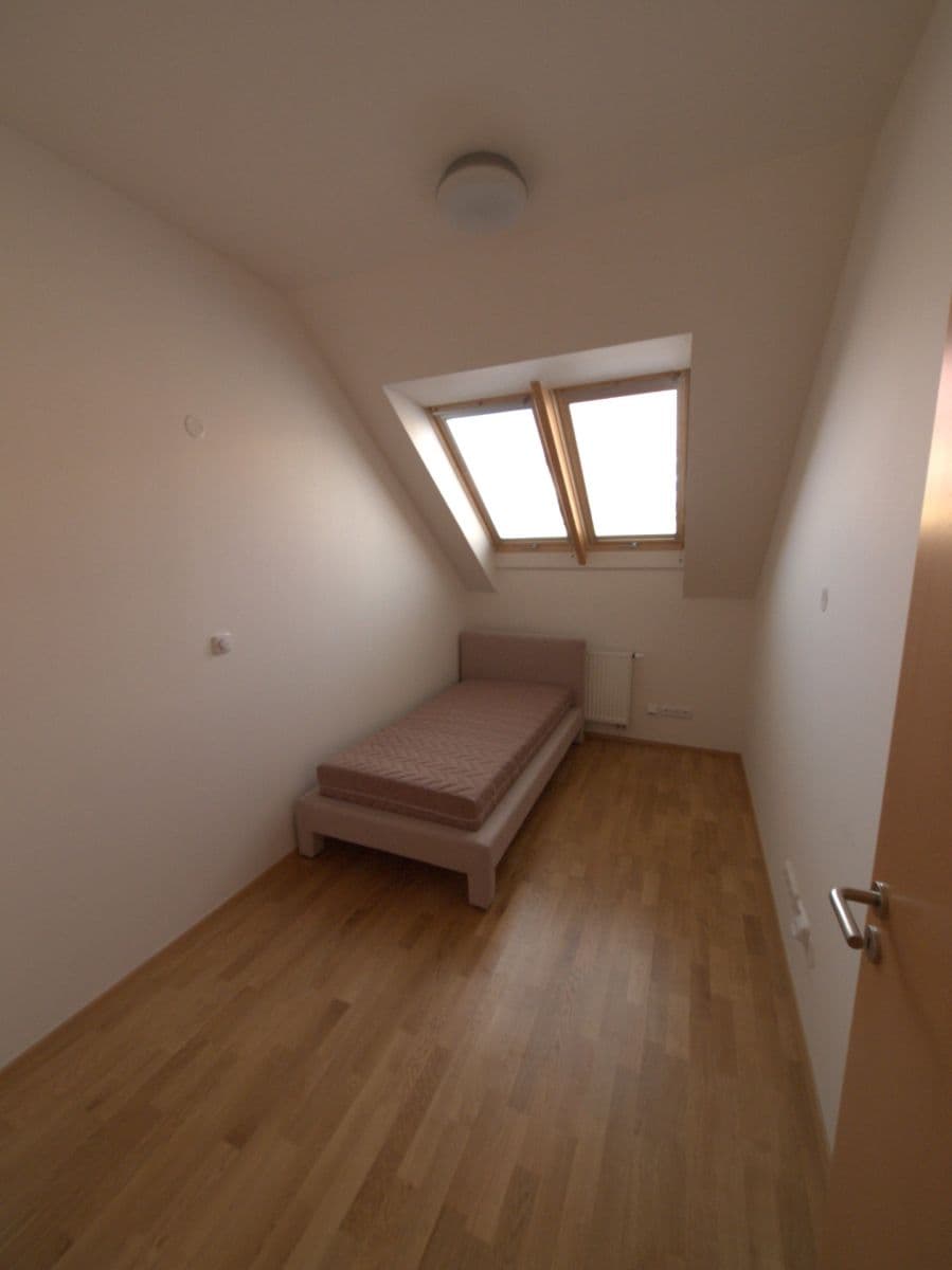 Pronájem bytu 4+kk 77 m², Nad Závěrkou, Praha, Praha Pronájem bytu 4+kk 77 m², Nad Závěrkou, Praha, Praha