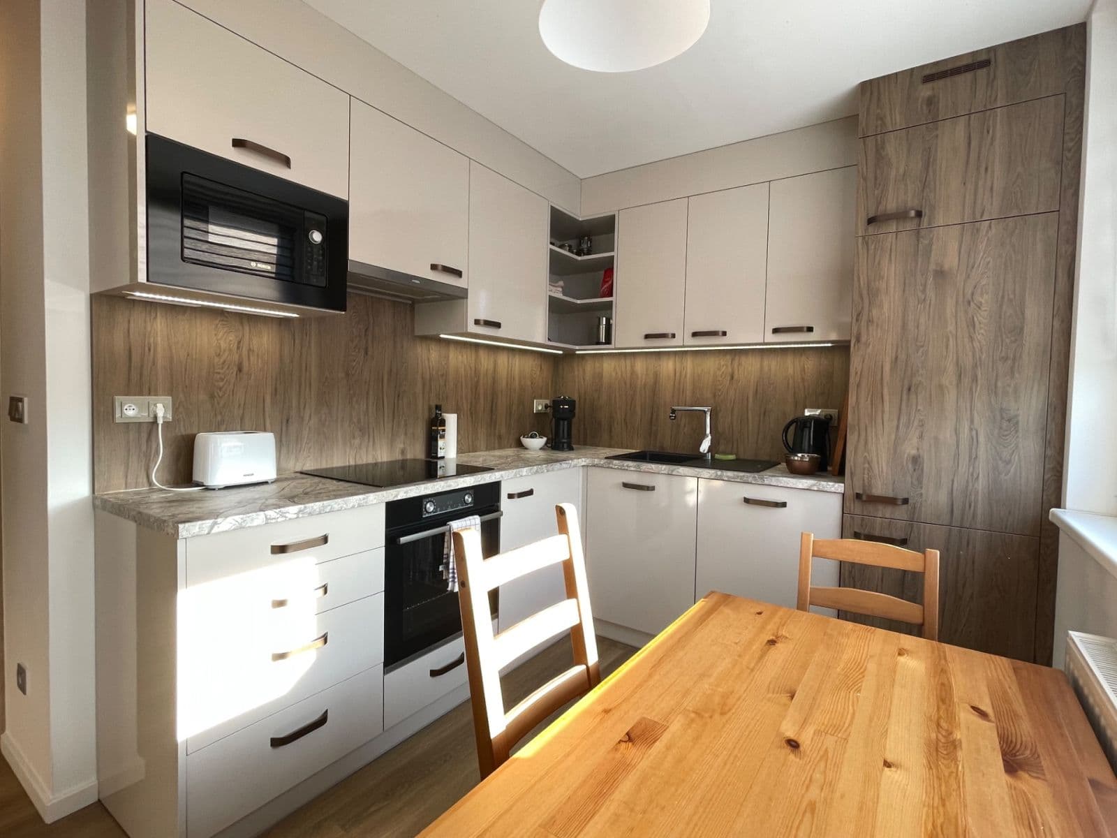 Prodej bytu 2+1 55 m², Radkovská, Telč, Kraj Vysočina Prodej bytu 2+1 55 m², Radkovská, Telč, Kraj Vysočina