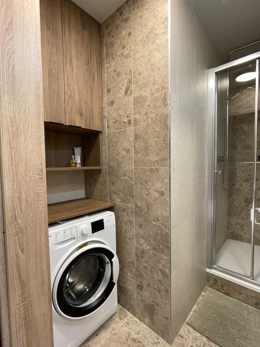 Prodej bytu 2+1 55 m², Radkovská, Telč, Kraj Vysočina Prodej bytu 2+1 55 m², Radkovská, Telč, Kraj Vysočina