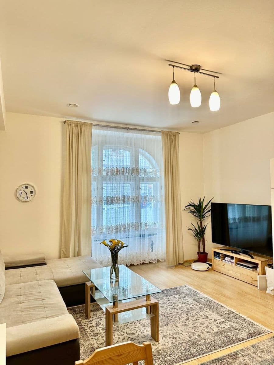 Pronájem bytu 2+kk 50 m², Bořivojova, Praha, Praha Pronájem bytu 2+kk 50 m², Bořivojova, Praha, Praha