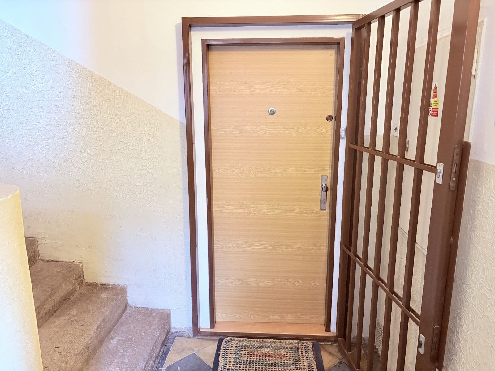 Prodej bytu 1+kk 38 m², Varšavská, Praha, Praha Prodej bytu 1+kk 38 m², Varšavská, Praha, Praha