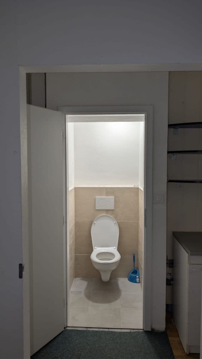 Pronájem nebytového prostoru 43 m², Antonína Dvořáka, Dobříš, Středočeský kraj Pronájem nebytového prostoru 43 m², Antonína Dvořáka, Dobříš, Středočeský kraj