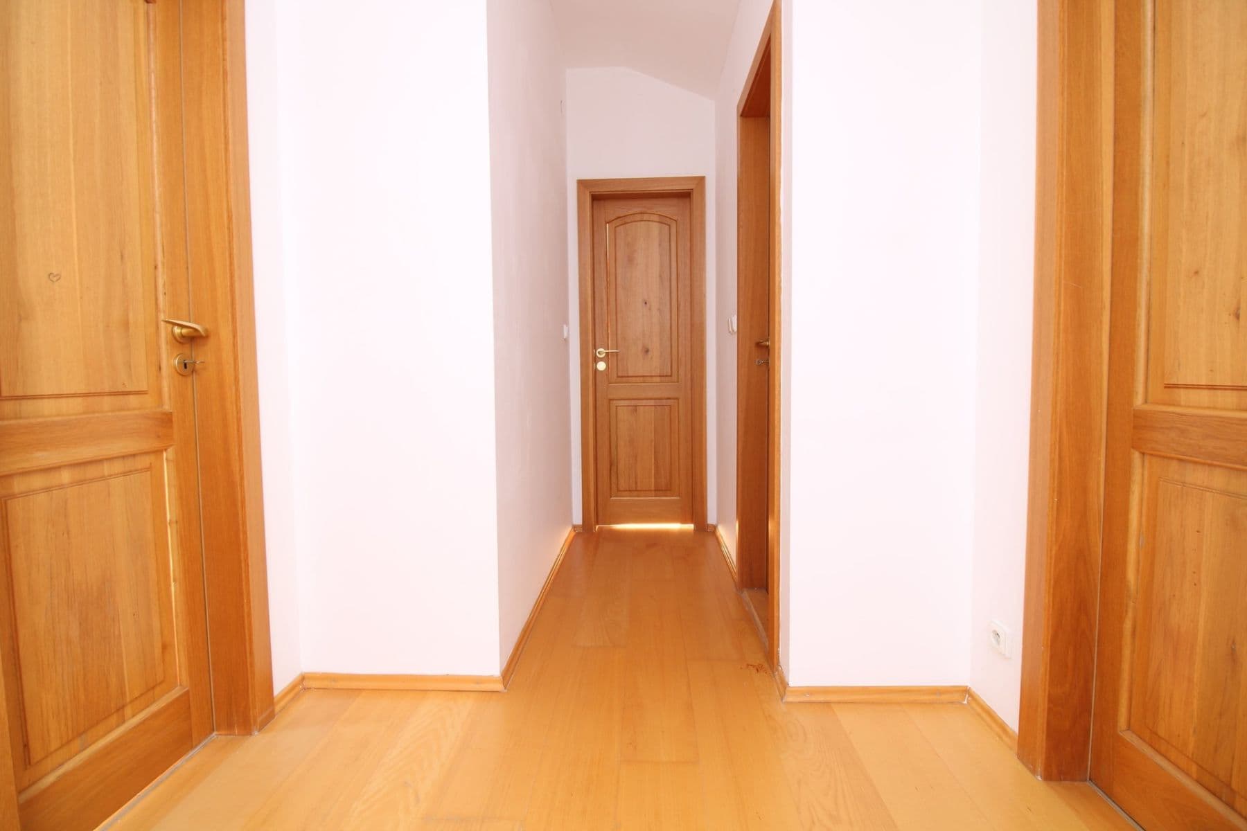 Pronájem bytu 170 m², Vinohradská, Praha, Praha Pronájem bytu 170 m², Vinohradská, Praha, Praha