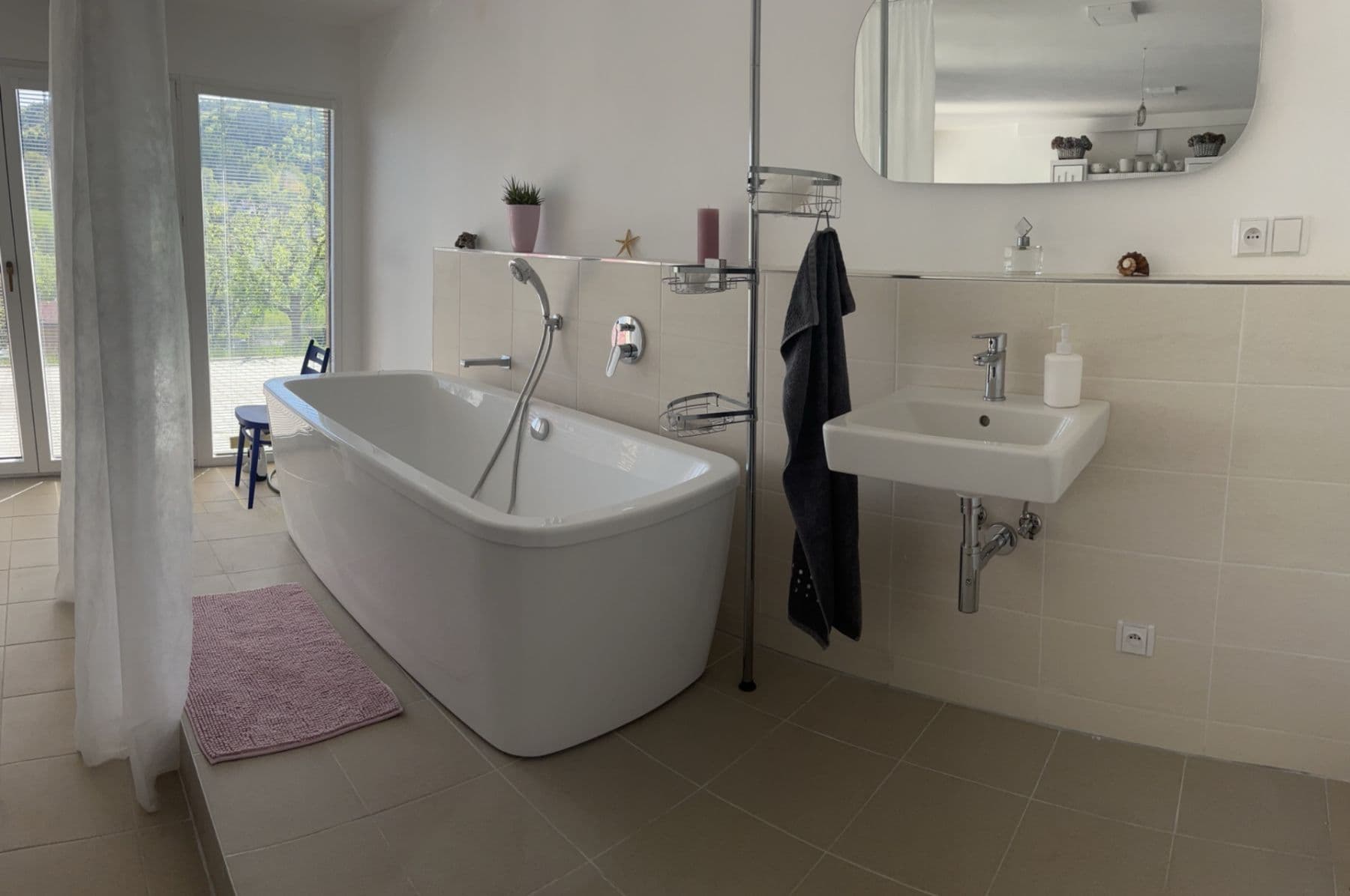 Prodej domu 318 m², pozemek 1.000 m², Turnov, Liberecký kraj Prodej domu 318 m², pozemek 1.000 m², Turnov, Liberecký kraj