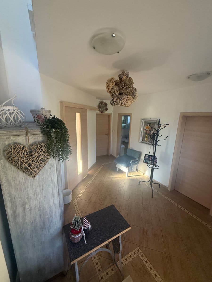 Prodej domu 318 m², pozemek 1.000 m², Turnov, Liberecký kraj Prodej domu 318 m², pozemek 1.000 m², Turnov, Liberecký kraj