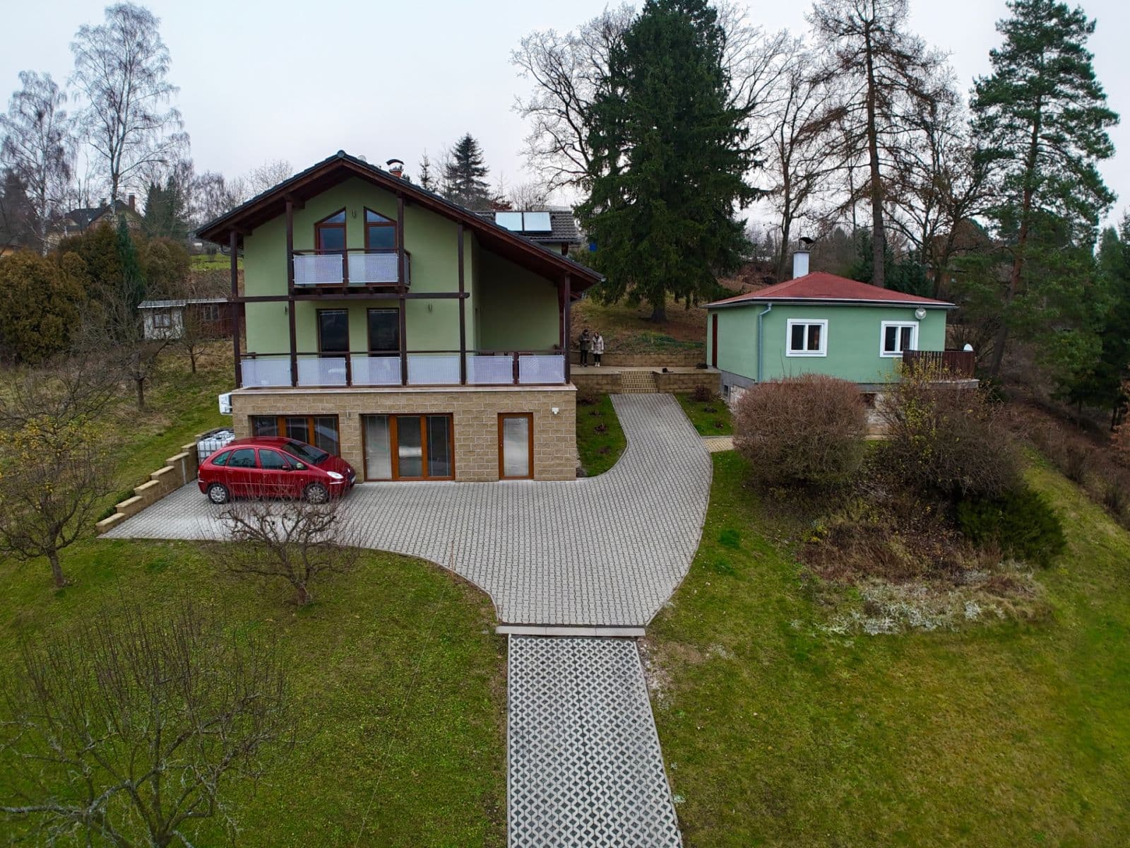 Prodej domu 318 m², pozemek 1.000 m², Turnov, Liberecký kraj Prodej domu 318 m², pozemek 1.000 m², Turnov, Liberecký kraj