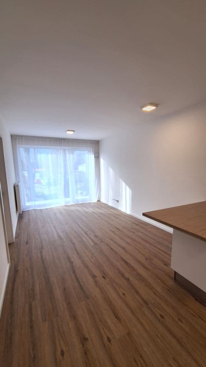 Pronájem bytu 2+kk 47 m², Ke křížku, Kladno, Středočeský kraj Pronájem bytu 2+kk 47 m², Ke křížku, Kladno, Středočeský kraj