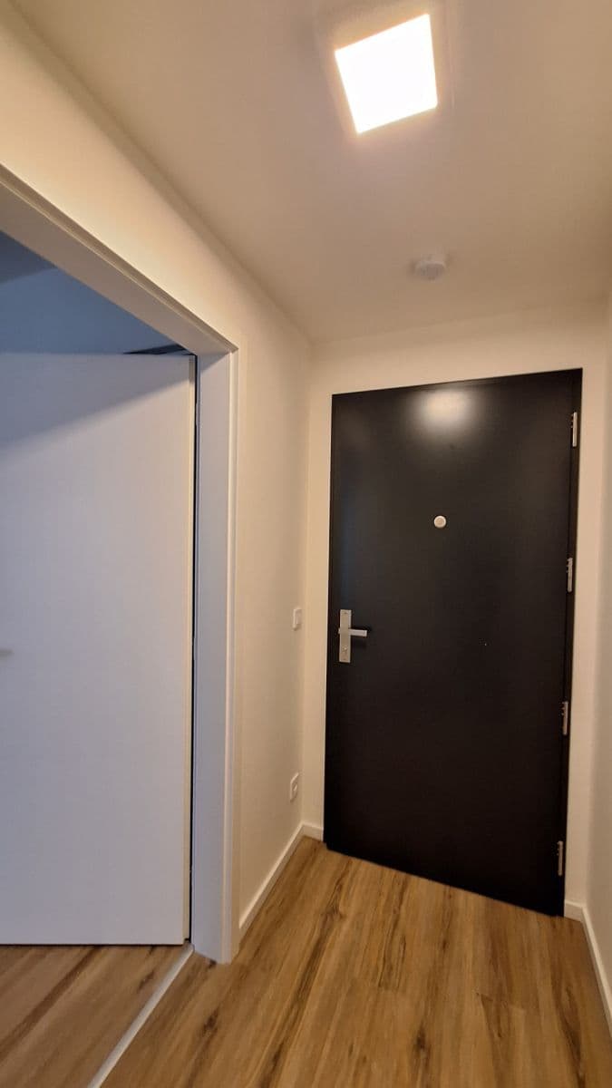 Pronájem bytu 2+kk 47 m², Ke křížku, Kladno, Středočeský kraj Pronájem bytu 2+kk 47 m², Ke křížku, Kladno, Středočeský kraj