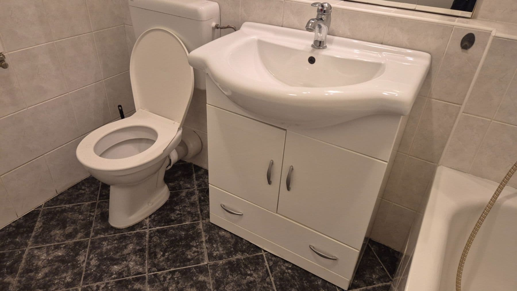 Prodej bytu 1+kk 40 m², Hnězdenská, Praha, Praha Prodej bytu 1+kk 40 m², Hnězdenská, Praha, Praha