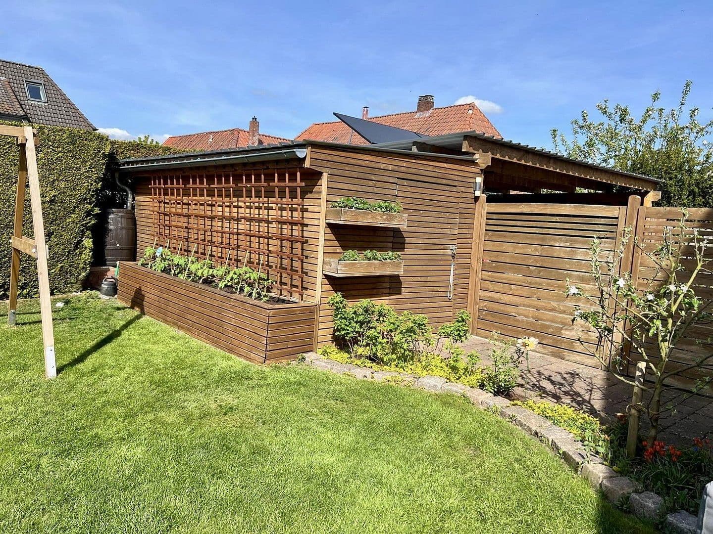 Prodej domu 142 m², pozemek 418 m², Stelle, Dolní Sasko Prodej domu 142 m², pozemek 418 m², Stelle, Dolní Sasko